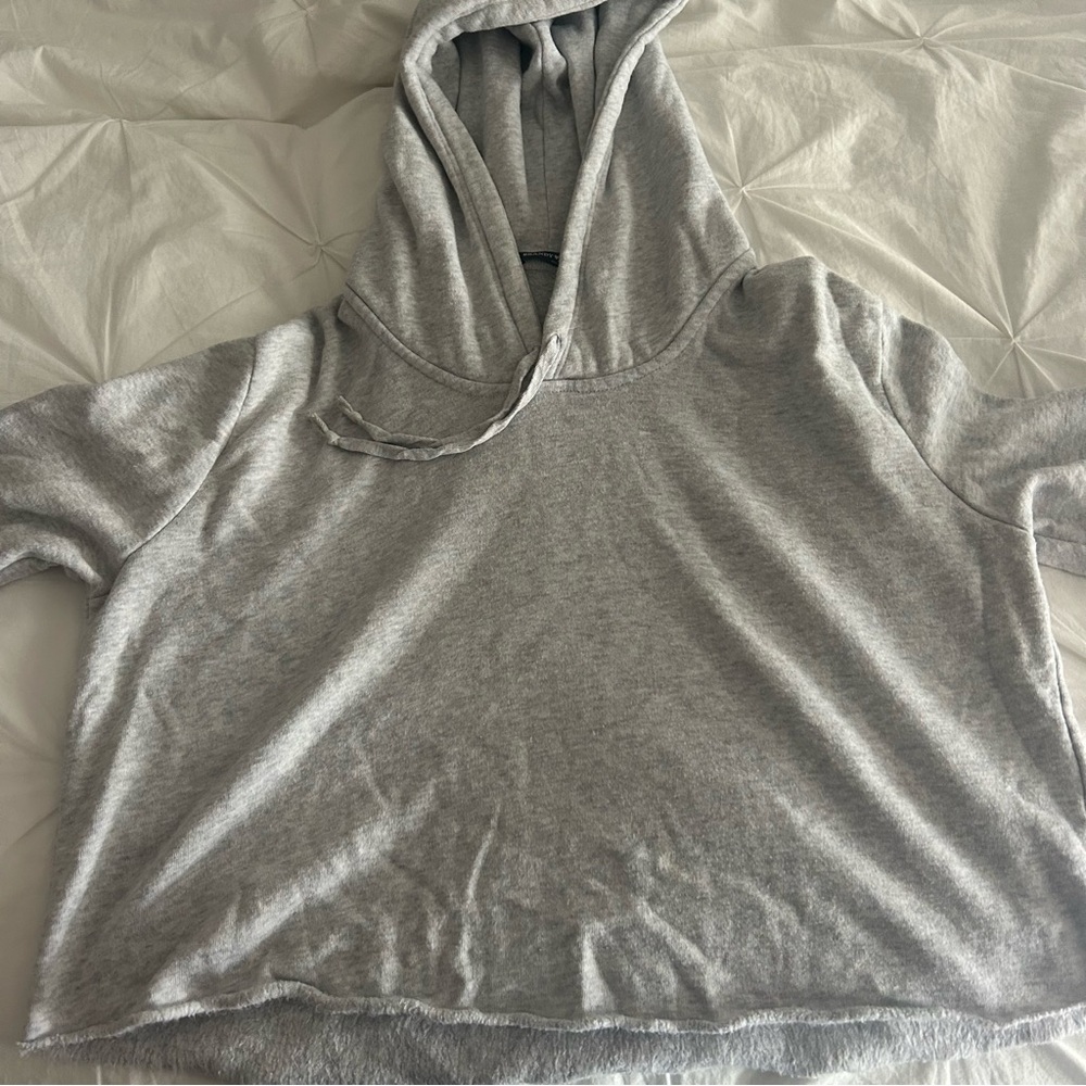 CROPPED BRANDY MELVILLE HOODY